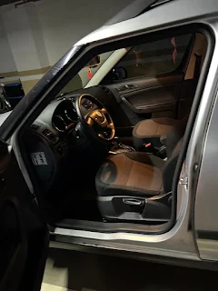 Skoda Yeti中古車好嗎?中古車商會收Yeti嗎?Skoda跨界休旅改選哪個款式? Skoda Yeti估車價格多少呢? Skoda Yeti中古車估價行情到底是多少? Skoda Yeti是一款跨界休旅 ，變速箱採用 DSG 七速，雖然大小和 Golf 差不多 ，可是空間上相當大。但因為 Yeti 真的是款超級冷門車 ，所以很多中古車商根本不懂這台車的行情 。那為什麼小曾團隊敢收這款車呢? 因為我們有配合的Skoda民間保修廠 ，可以快速整理 。加上Skoda其實設計上挺實用的 ，很多客戶有載東西的需求 ，所以問Skoda的客人也挺多的 。 陳小姐問很多家車商都沒人願意收購，無意見在網路發現我們擅長收Skoda ，看到我們收過 superB 、Octavia、KAMIQ、FABIA，覺得竟然有中古車商那麼會收Skoda這款冷門車 !所以就請我們線上估價 ! 價格滿意後就約一天現場看車啦!!!陳小姐的車其實狀況來說是不錯，跑 12萬公里 ，看起來都挺乾淨 。