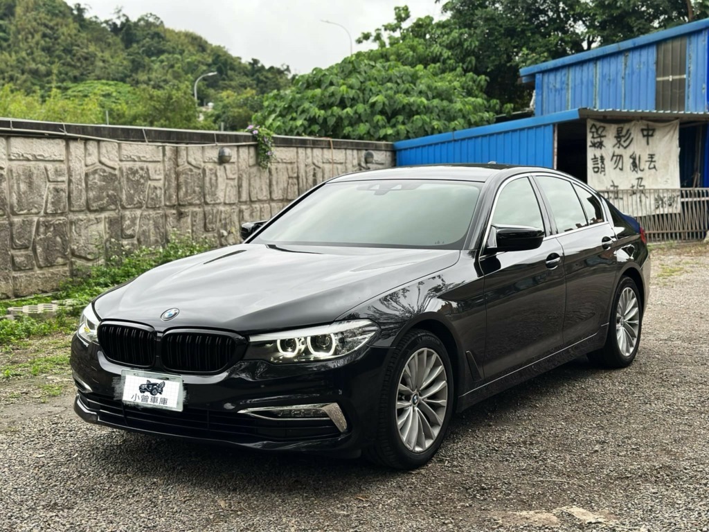 2.款項結清時間 : 如合約第二條,如果找車商收車時要確認一下何時結清款項 。但如果你的車有什麼其他因素導致不能過戶的話 ,就要退錢給中古車商!例如最近最常見的就是被扣牌 。